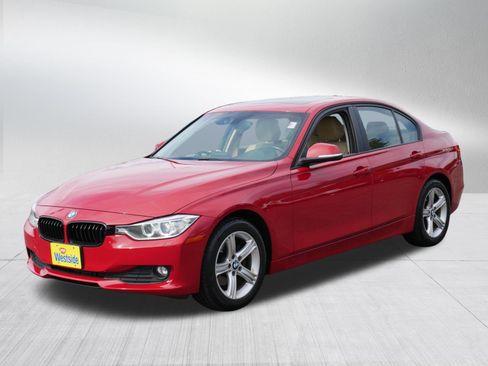 Used 2015 BMW 320i xDrive Sedan AWD/4WD image 3