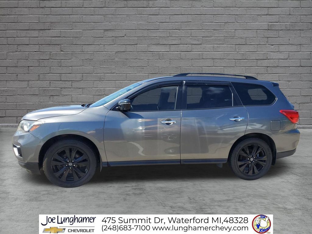 Used 2018 Nissan Pathfinder SL w/ Midnight Edition Package AWD/4WD image 5