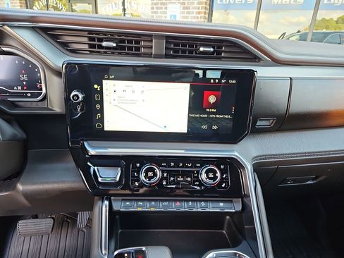 Used 2022 GMC Sierra 1500 Denali image 15