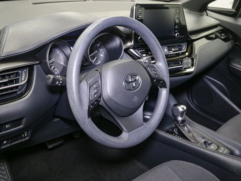Used 2019 Toyota C-HR LE image 22
