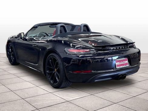 Used 2024 Porsche 718 Boxster RWD image 15