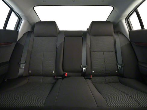 Used 2010 Mitsubishi Galant FWD image 16