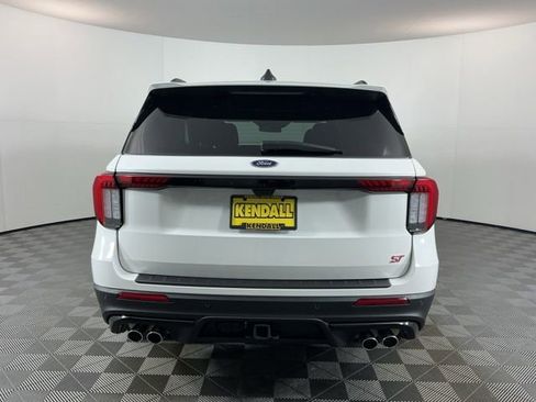Used 2025 Ford Explorer ST AWD/4WD image 6