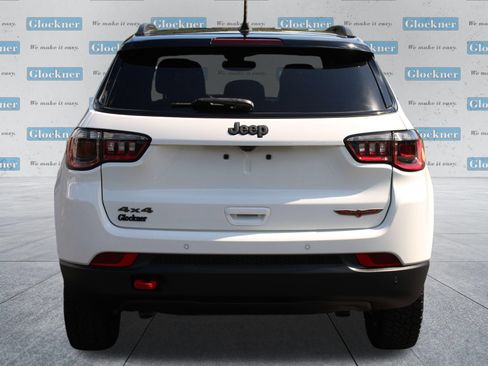 Used 2025 Jeep Compass Trailhawk w/ Trailhawk Convenience Group AWD/4WD image 8