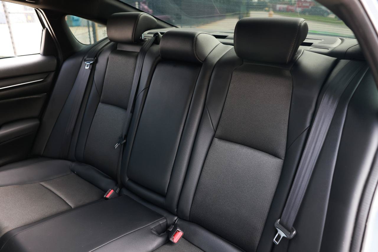 Used 2022 Honda Accord Sport image 8
