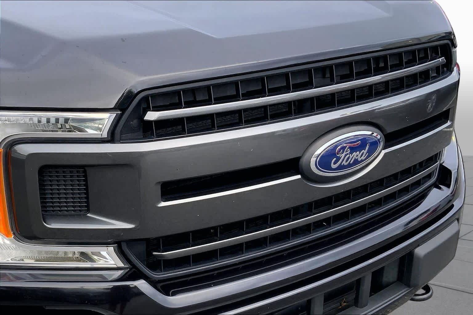 Used 2019 Ford F150 XLT w/ Equipment Group 302A Luxury AWD/4WD image 27