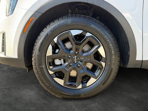 Used 2024 Kia Sorento S w/ Panoramic Sunroof Package AWD/4WD image 4