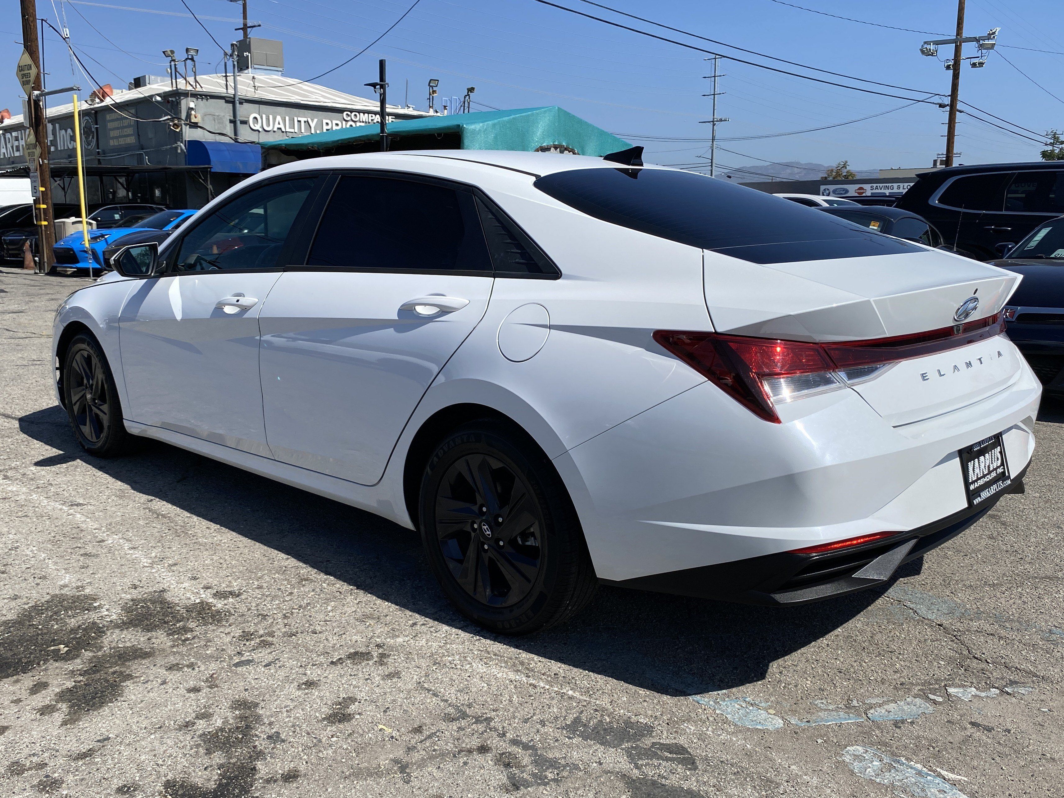 Used 2022 Hyundai Elantra SEL w/ Convenience Package FWD image 11