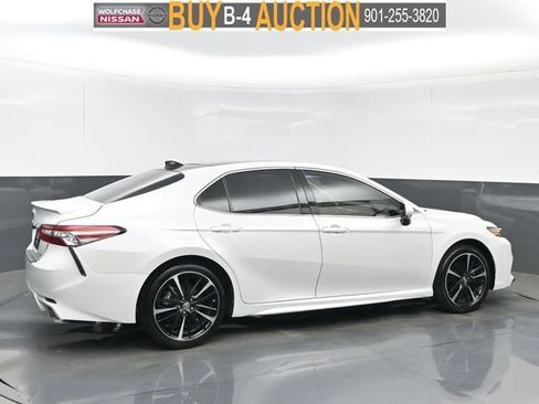 Used 2019 Toyota Camry XSE FWD image 6