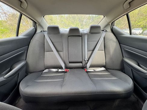 Used 2025 Nissan Altima 2.5 SV image 34