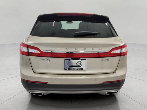 Used 2017 Lincoln MKX Reserve AWD/4WD image 26