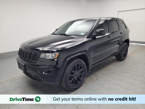 Used 2020 Jeep Grand Cherokee Altitude image 1