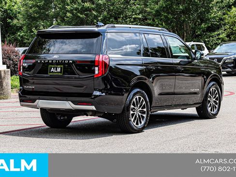 Used 2025 Ford Expedition Platinum AWD/4WD image 6