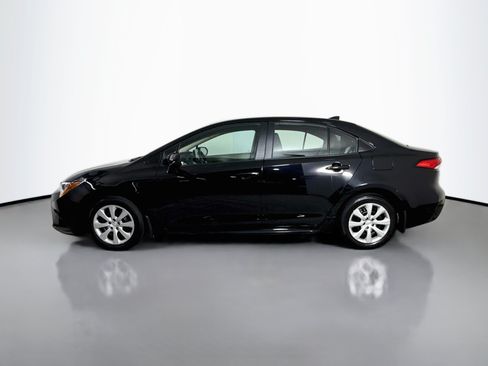 Used 2025 Toyota Corolla LE FWD image 6