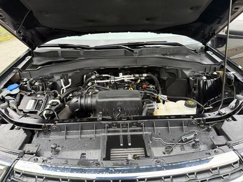 Used 2023 Ford Explorer XLT w/ Equipment Group 202A RWD image 43
