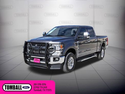 Used 2021 Ford F250 XLT w/ XLT Premium Package image 3