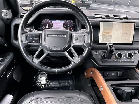 Used 2023 Land Rover Defender 130 X AWD/4WD image 5