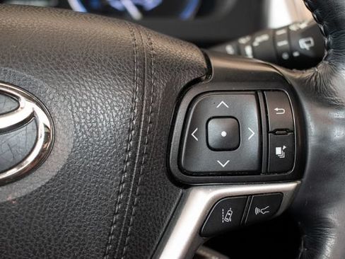 Used 2019 Toyota Highlander Limited AWD/4WD image 27