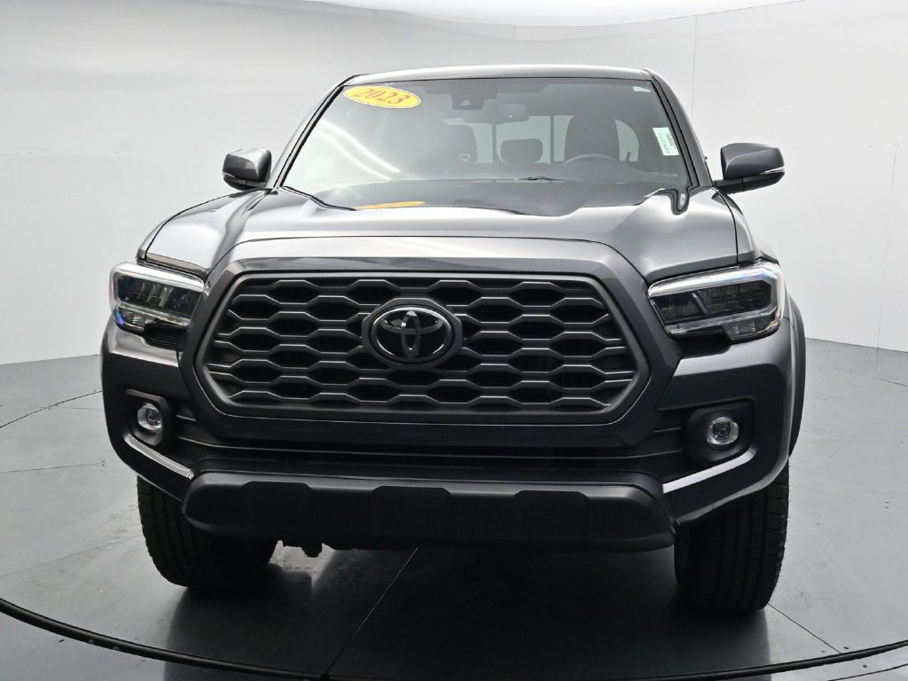 Used 2023 Toyota Tacoma TRD Off-Road AWD/4WD image 3