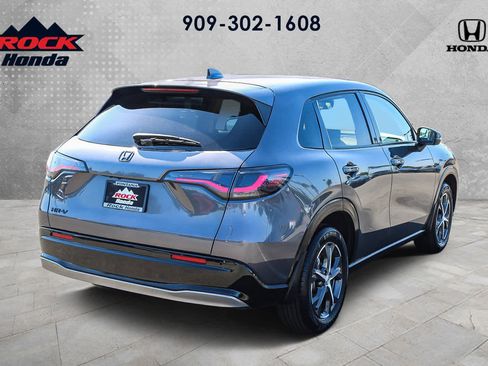 Used 2023 Honda HR-V EX-L image 6