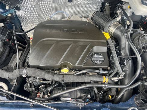 Used 2022 Buick Encore GX Preferred w/ Cold Weather Comfort Package FWD image 17