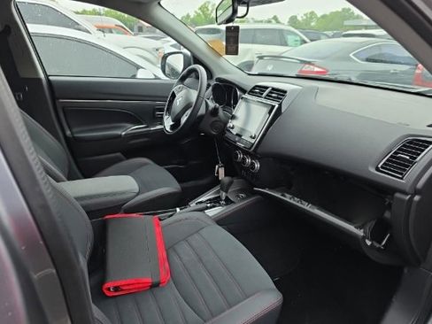 Used 2025 Mitsubishi Outlander Sport SE AWD/4WD image 8