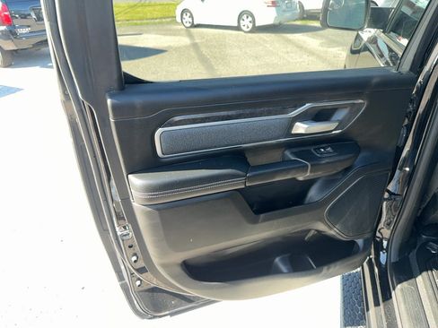 Used 2019 RAM 1500 Big Horn AWD/4WD image 11