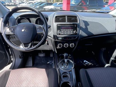 Used 2017 Mitsubishi Outlander Sport ES FWD image 13