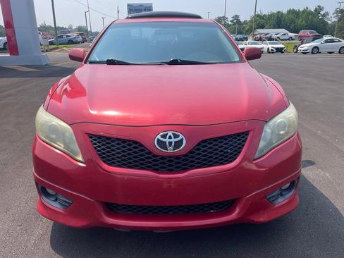 Used 2011 Toyota Camry SE w/ SE Extra-Value Pkg #1 FWD image 7