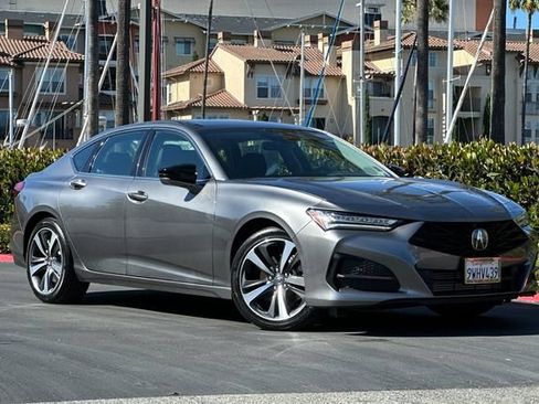 Used 2025 Acura TLX w/ Technology Package FWD image 2