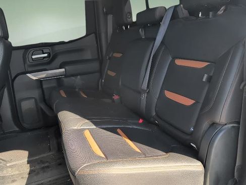 Used 2021 GMC Sierra 1500 AT4 w/ AT4 Value Package AWD/4WD image 18