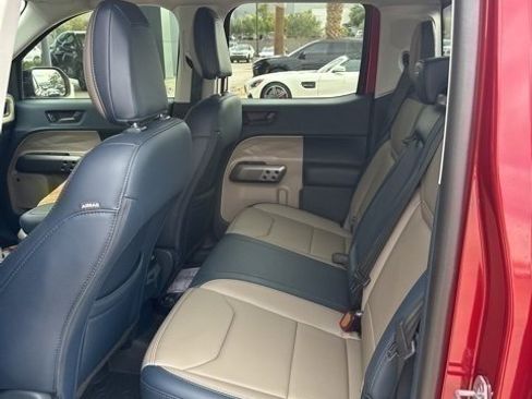 Used 2025 Ford Maverick Lariat w/ 4K Tow Package image 4