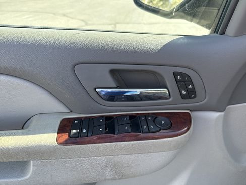 Used 2010 GMC Sierra 1500 SLT w/ Suspension Package, Off-Road image 14