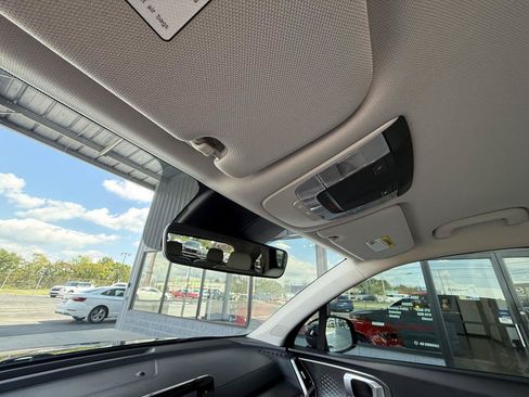 Used 2022 Kia Sorento AWD SX Prestige Plug-In Hybrid image 27
