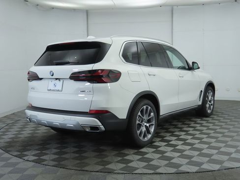 Certified 2026 BMW X5 sDrive40i w/ Premium Package image 5