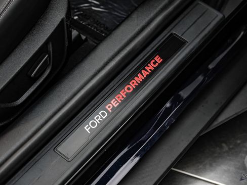 Used 2022 Ford Mustang Shelby GT500 w/ Technology Package image 49