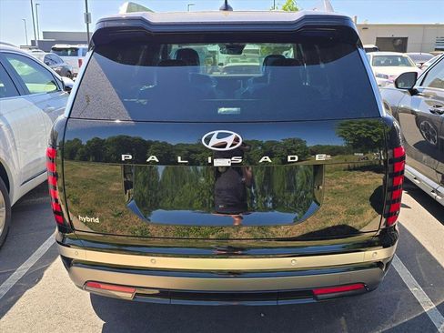 New 2026 Hyundai Palisade Limited FWD image 9
