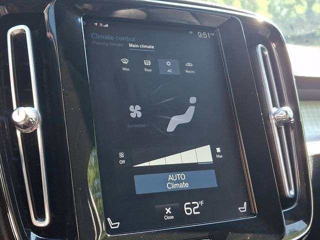 Used 2021 Volvo XC40 T5 Momentum AWD/4WD image 16