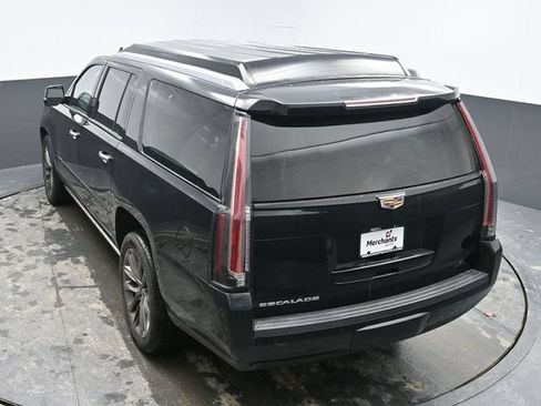 Used 2020 Cadillac Escalade ESV Platinum w/ Escalade Sport Edition AWD/4WD image 41