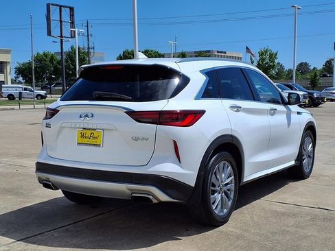 Used 2024 INFINITI QX50 Luxe image 2