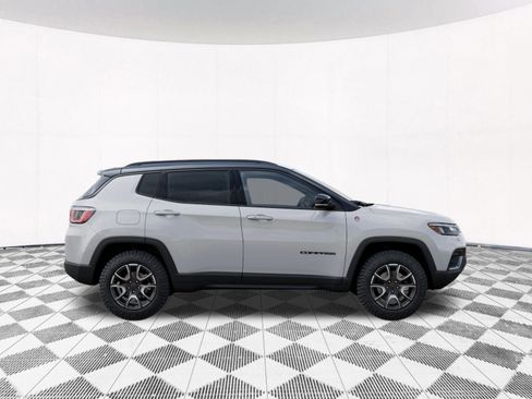 New 2026 Jeep Compass Trailhawk image 29