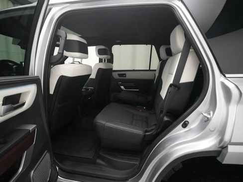 Used 2025 Toyota Sequoia Capstone AWD/4WD image 16