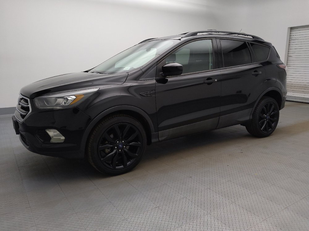 Used 2017 Ford Escape SE w/ Equipment Group 201A FWD image 2