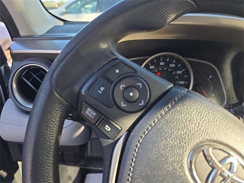 Used 2014 Toyota RAV4 XLE image 19