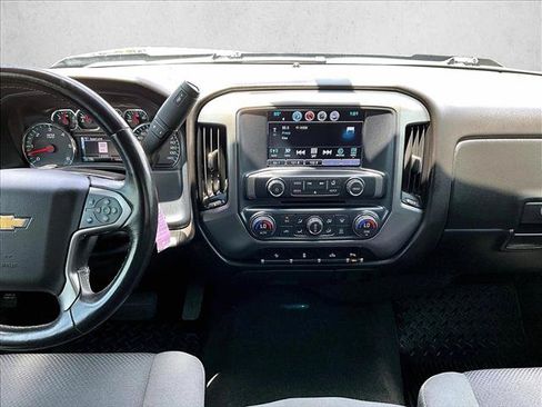 Used 2018 Chevrolet Silverado 1500 LT w/ All Star Edition AWD/4WD image 8