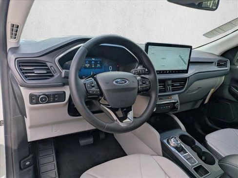 New 2026 Ford Escape SE w/ PHEV Premium Package image 3