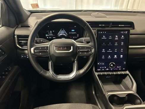 Used 2025 GMC Terrain Elevation image 3