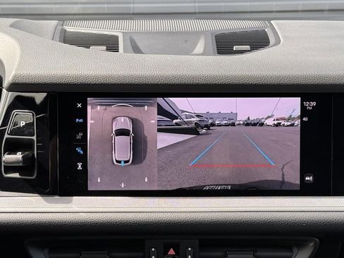 Used 2025 Porsche Cayenne image 26