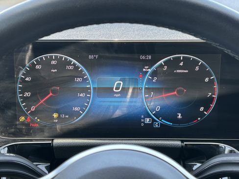 Used 2023 Mercedes-Benz GLA 250 image 27