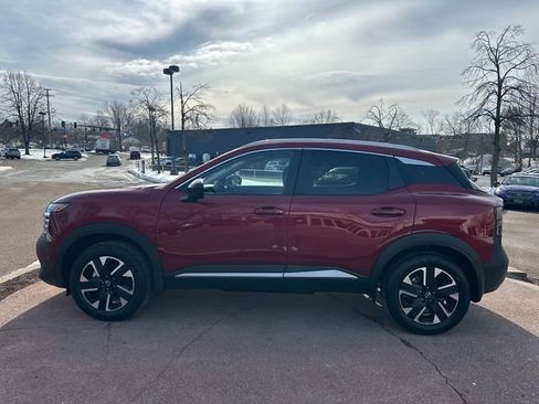 Used 2026 Nissan Kicks SV w/ SV Premium Package image 3